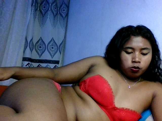 Pauliemarie's BongaCams show and profile