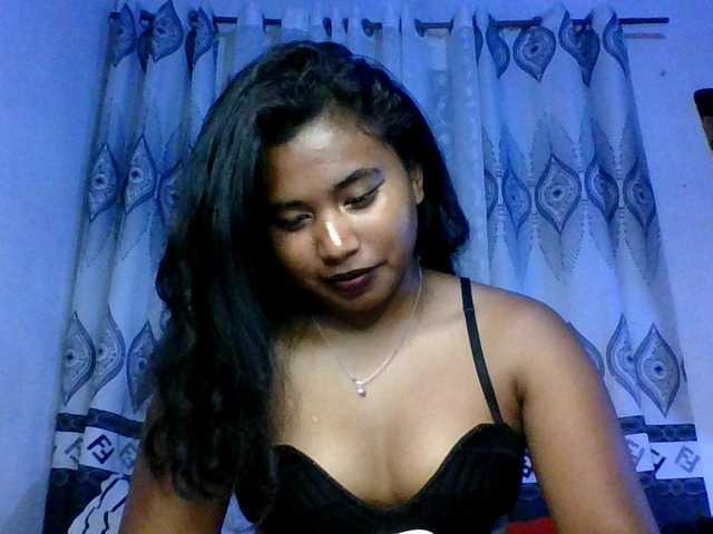 Pauliemarie's BongaCams show and profile