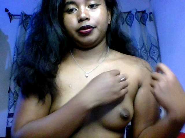 Pauliemarie's BongaCams show and profile