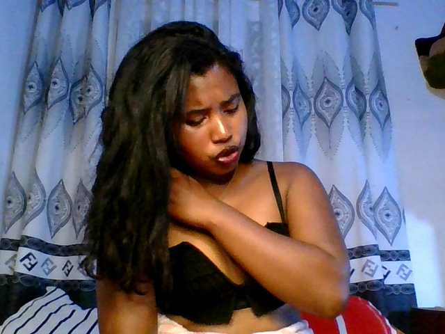 Pauliemarie's BongaCams show and profile