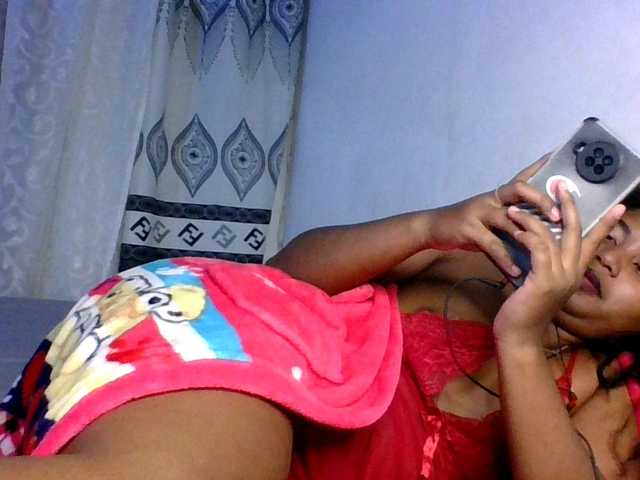 Pauliemarie's BongaCams show and profile