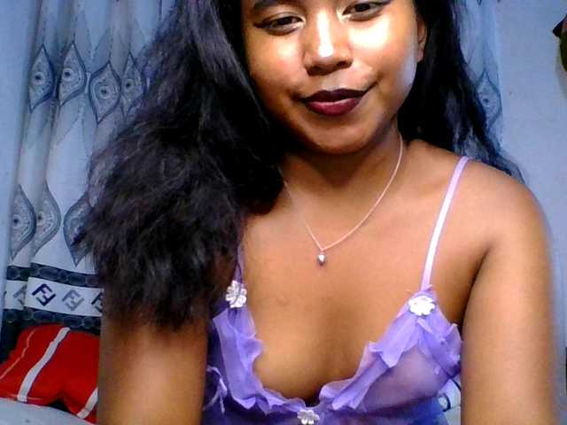 Pauliemarie's BongaCams show and profile