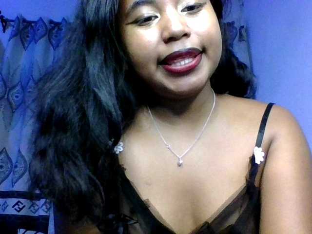 Pauliemarie's BongaCams show and profile