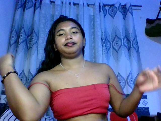 Pauliemarie's BongaCams show and profile