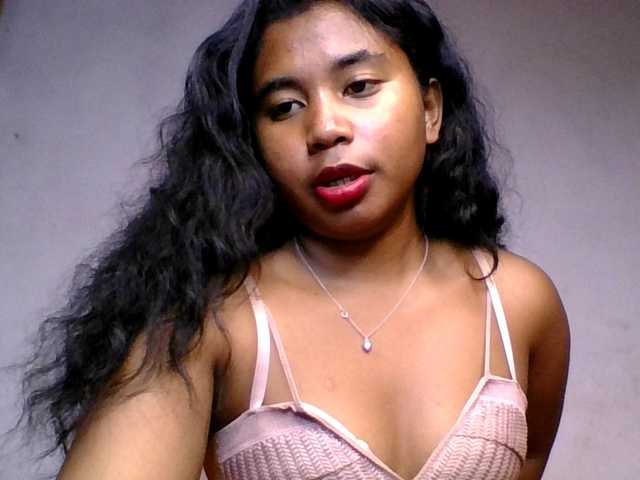 Pauliemarie from BongaCams
