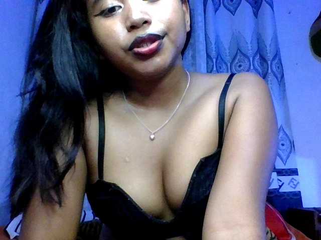 Pauliemarie's BongaCams show and profile