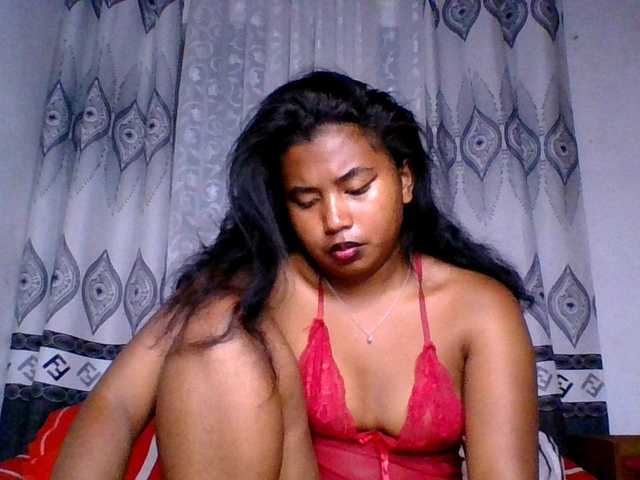 Pauliemarie's BongaCams show and profile