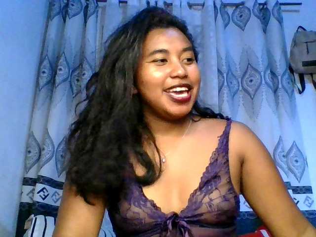 Pauliemarie's BongaCams show and profile