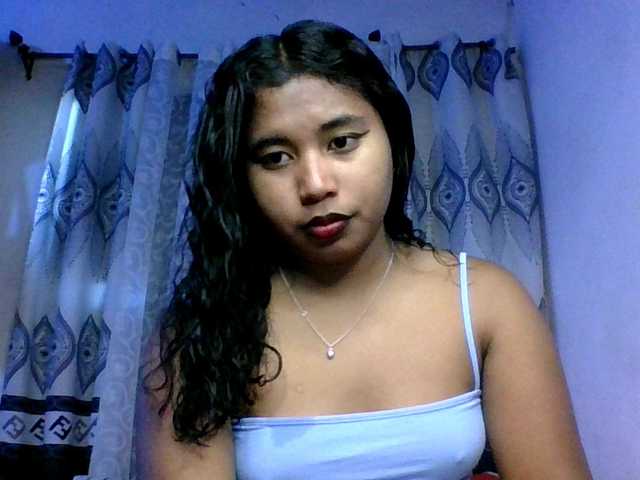 Pauliemarie's BongaCams show and profile