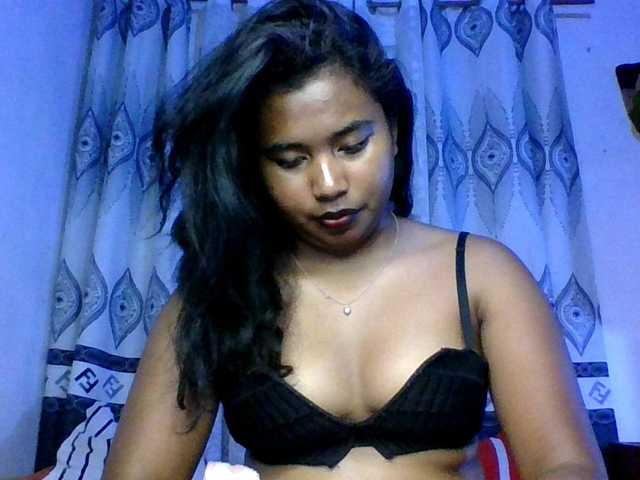 Pauliemarie's BongaCams show and profile