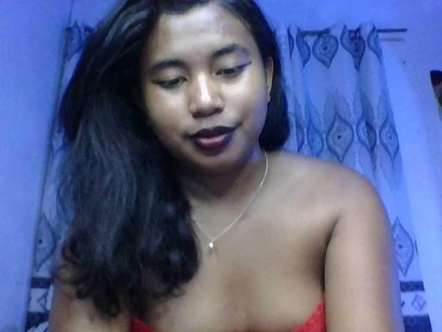 Pauliemarie's BongaCams show and profile