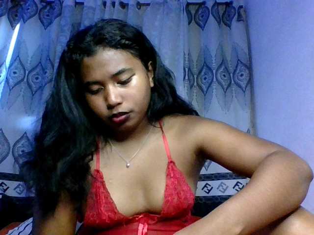 Pauliemarie's BongaCams show and profile
