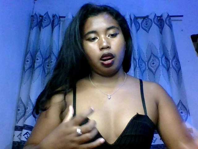 Pauliemarie's BongaCams show and profile