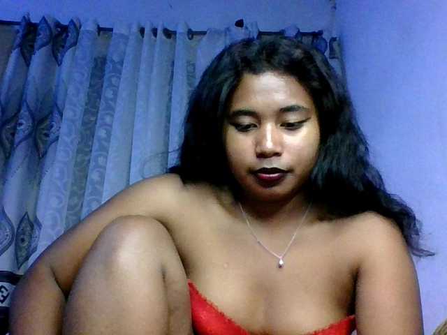 Pauliemarie's BongaCams show and profile