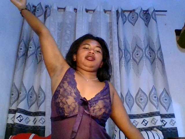 Pauliemarie's BongaCams show and profile