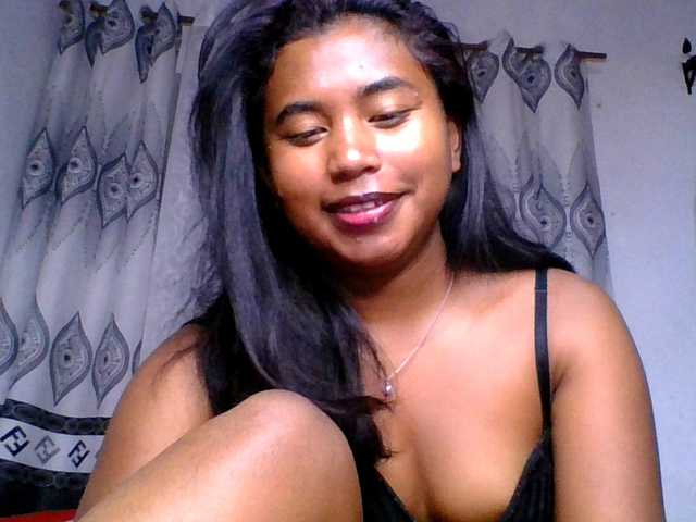 Pauliemarie's BongaCams show and profile