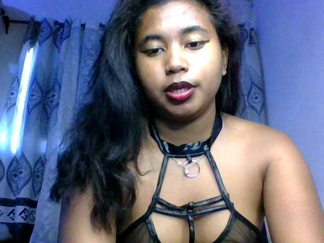 Pauliemarie's BongaCams show and profile