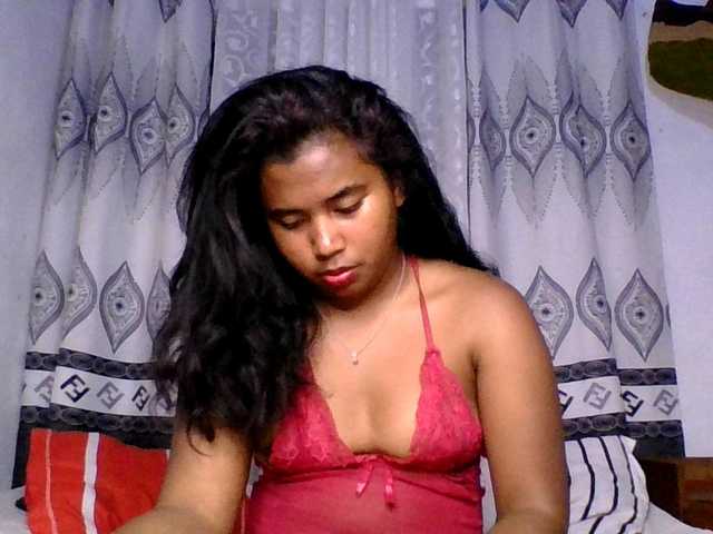 Pauliemarie's BongaCams show and profile