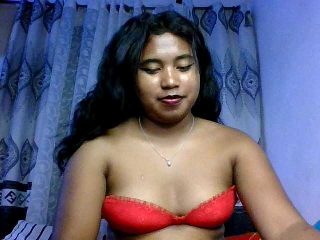 Pauliemarie's BongaCams show and profile