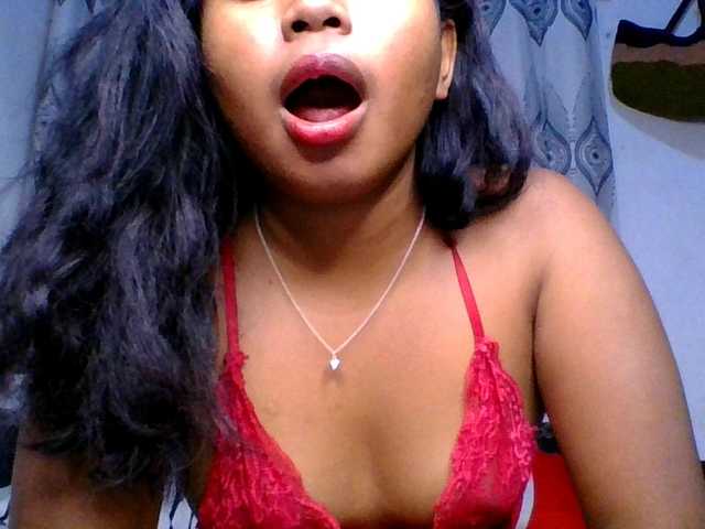 Pauliemarie's BongaCams show and profile