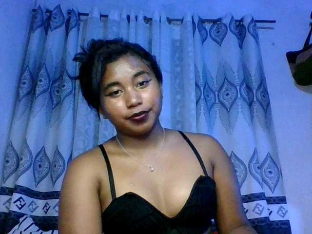 Pauliemarie's BongaCams show and profile