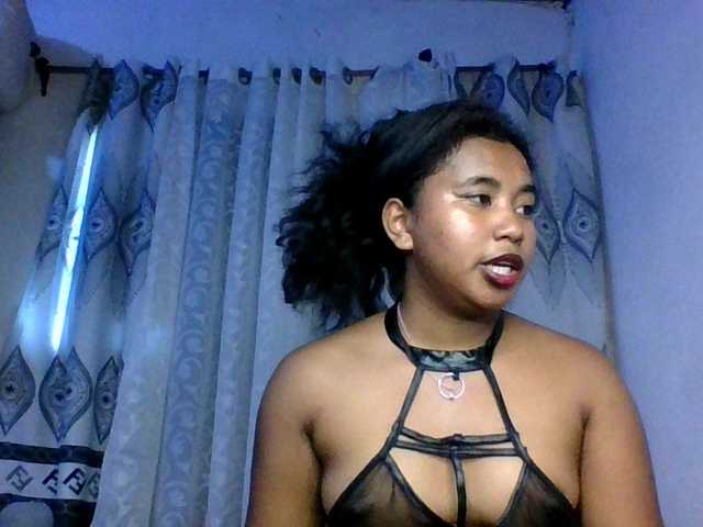 Pauliemarie's BongaCams show and profile