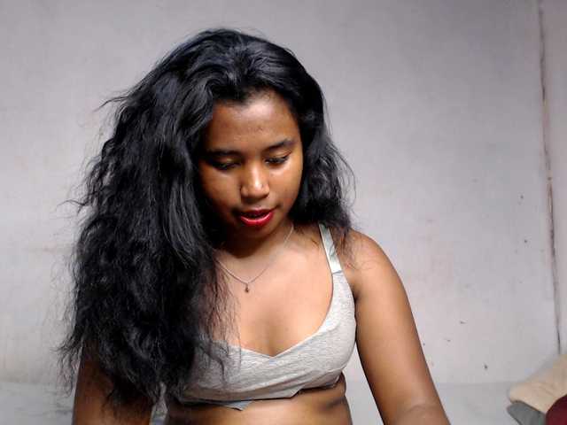 Pauliemarie's BongaCams show and profile