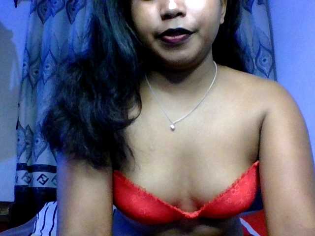 Pauliemarie's BongaCams show and profile