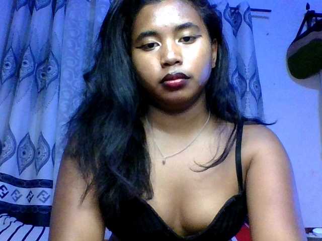 Pauliemarie's BongaCams show and profile