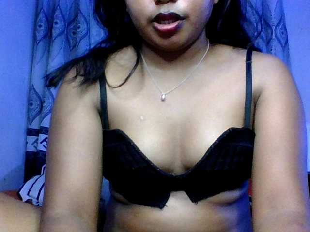 Pauliemarie's BongaCams show and profile