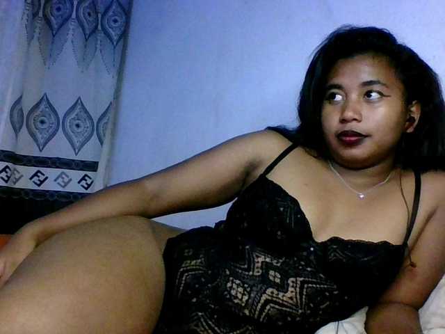 Pauliemarie's BongaCams show and profile