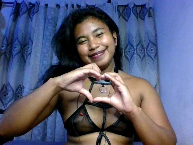 Pauliemarie's BongaCams show and profile