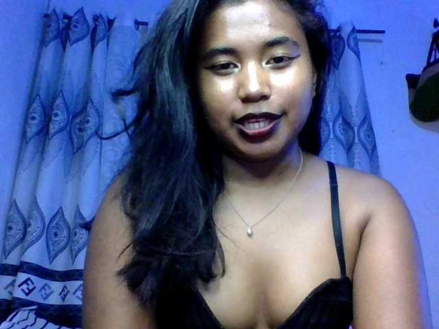 Pauliemarie's BongaCams show and profile