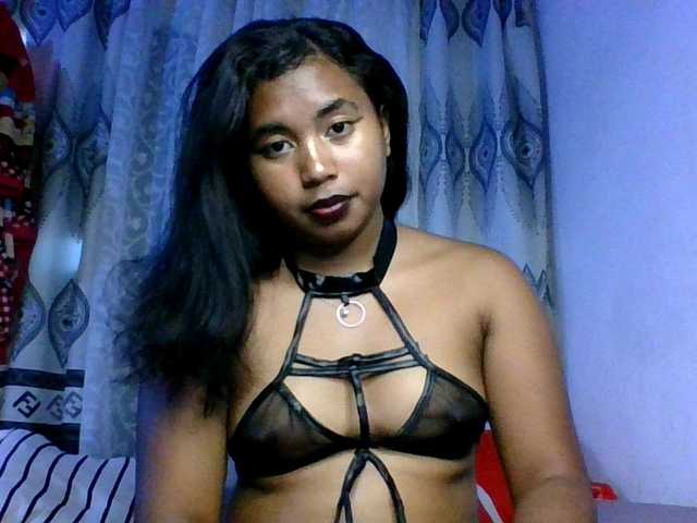 Pauliemarie's BongaCams show and profile