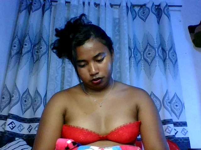 Pauliemarie's BongaCams show and profile