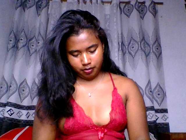 Pauliemarie's BongaCams show and profile