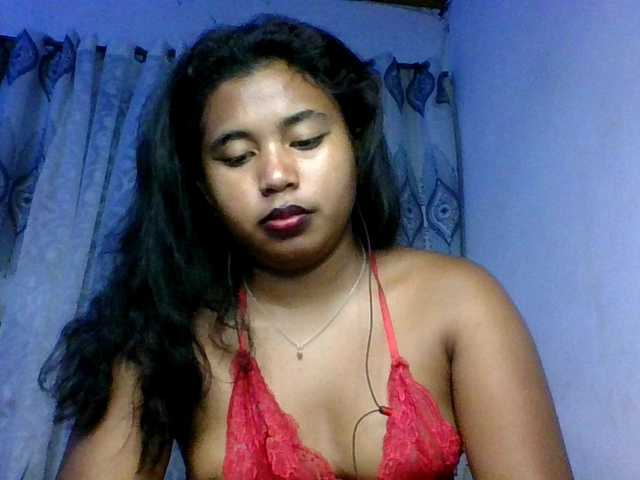 Pauliemarie's BongaCams show and profile