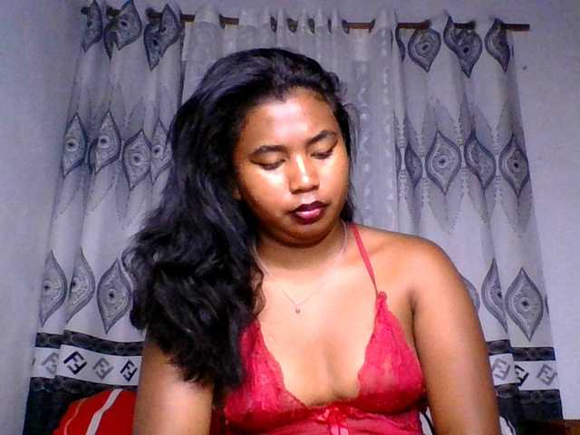 Pauliemarie's BongaCams show and profile