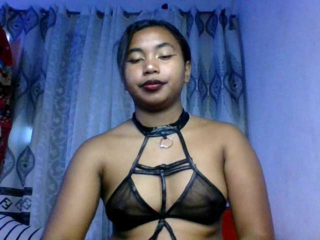 Pauliemarie's BongaCams show and profile