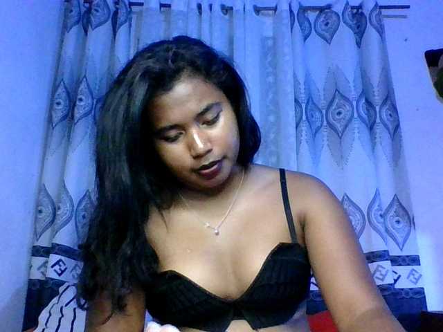 Pauliemarie's BongaCams show and profile