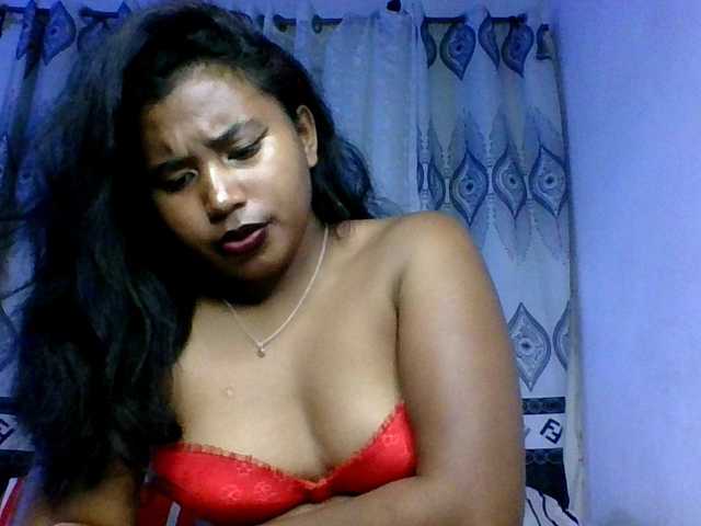 Pauliemarie's BongaCams show and profile