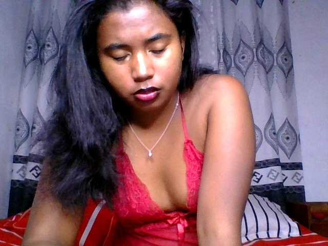 Pauliemarie's BongaCams show and profile