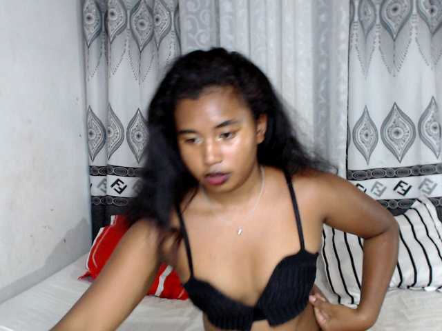 Pauliemarie's BongaCams show and profile