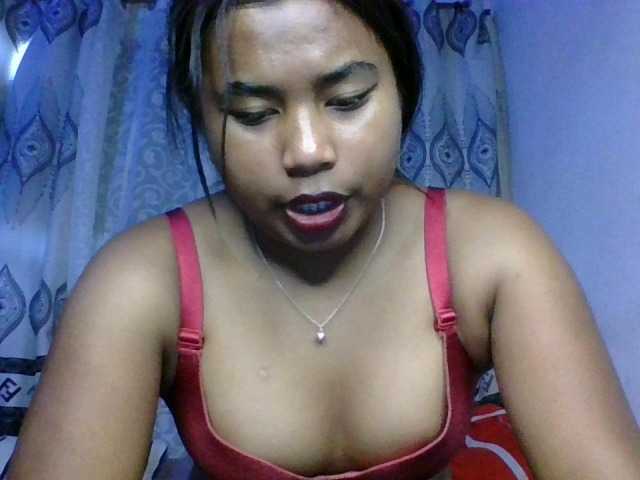 Pauliemarie's BongaCams show and profile