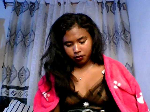 Pauliemarie's BongaCams show and profile