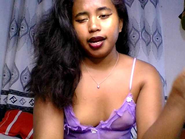 Pauliemarie's BongaCams show and profile