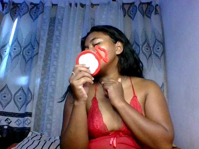 Pauliemarie's BongaCams show and profile