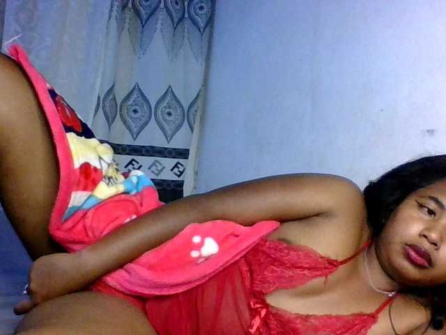 Pauliemarie's BongaCams show and profile