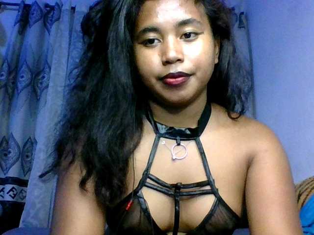 Pauliemarie's BongaCams show and profile