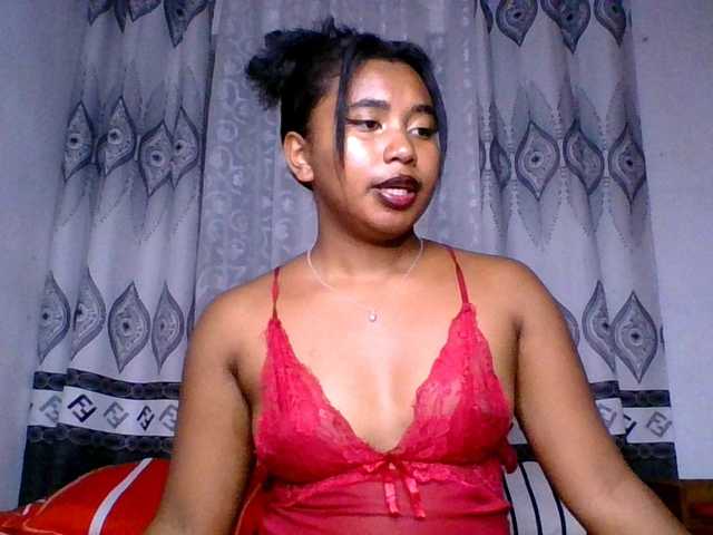 Pauliemarie's BongaCams show and profile